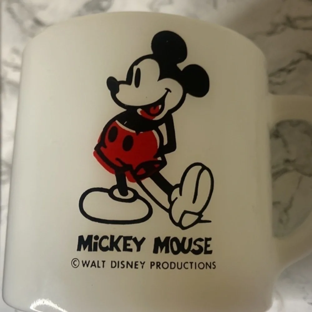 Vintage Mickey‎ Mouse Walt Disney Milk Glass Mug